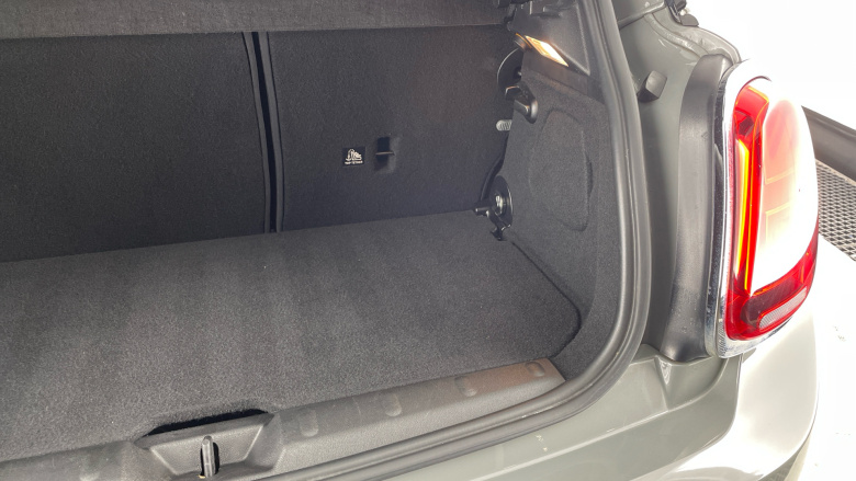 MINI Hatchback 135kW Cooper S Level 2 33kWh 3dr Auto Electric Hatchback